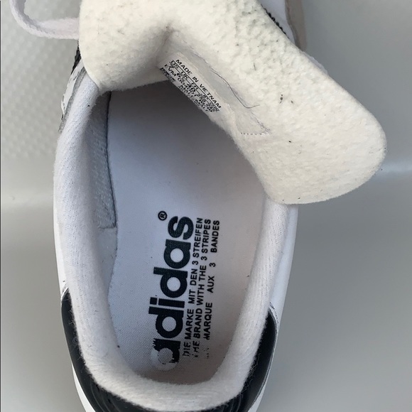 Shoes - Picture 2 of 8